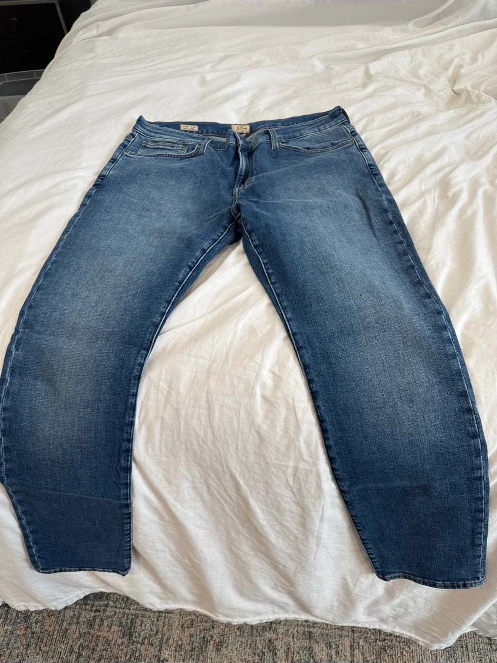 J. Crew Men's Slim Fit medium wash Blue Jeans,35 X 32,Style 484